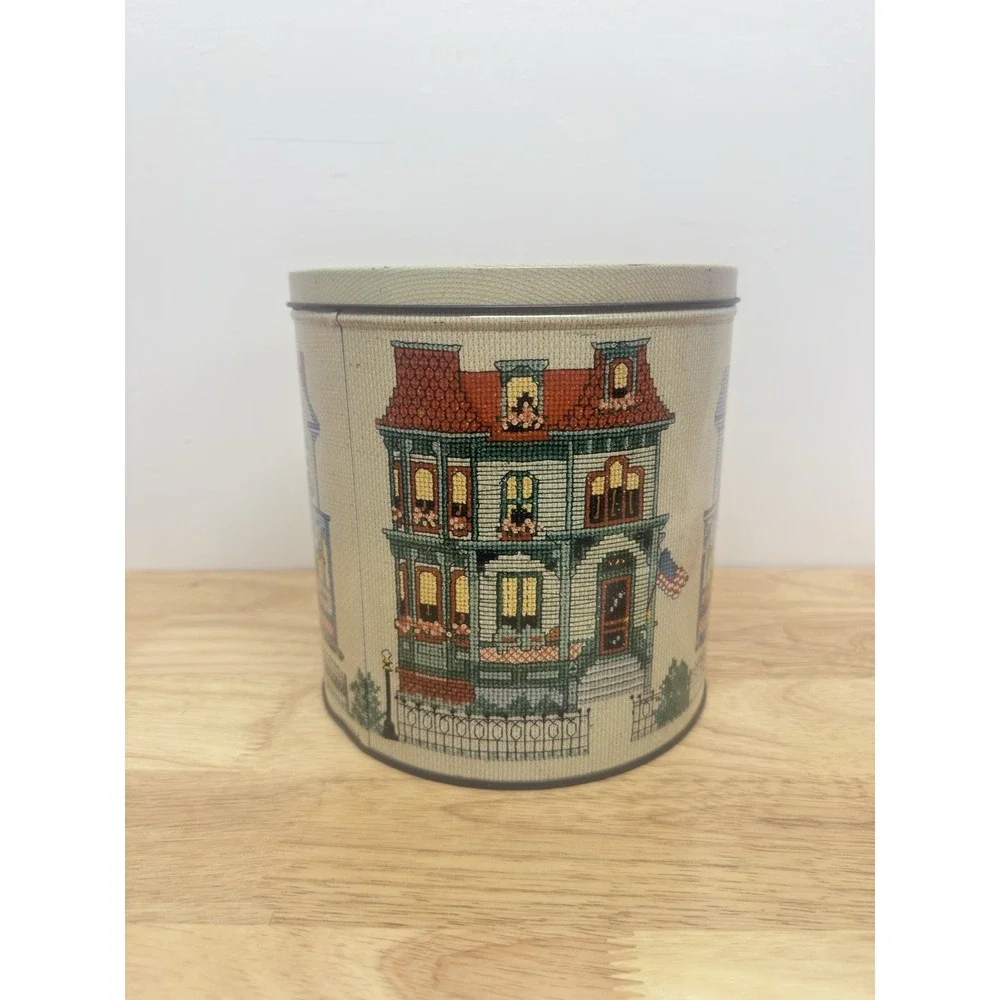 Vintage Cross Stitch Colonial Homes Pattern‎ Cookie Biscuit Tin Bucilla Original